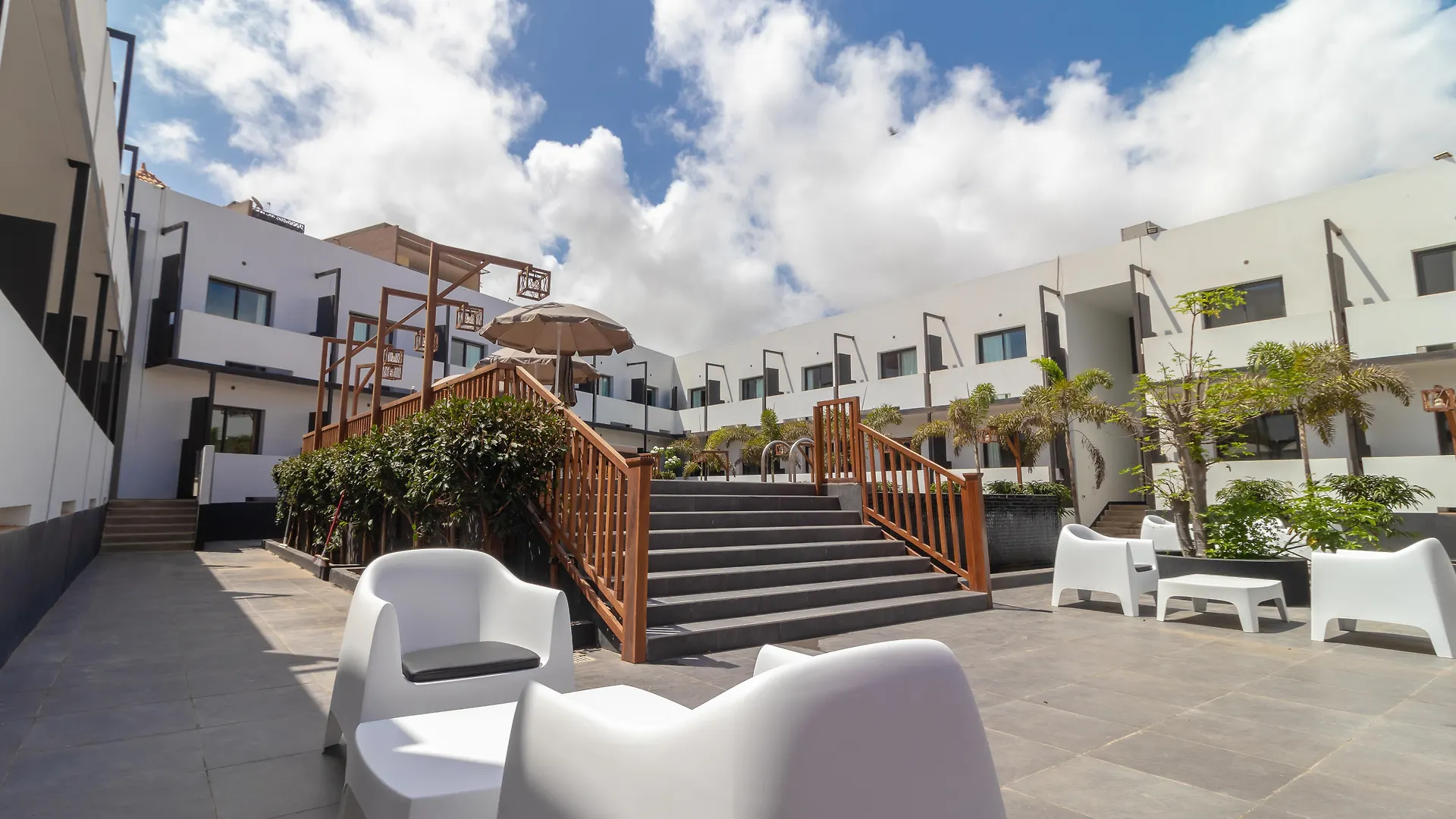 Onomo Hotel Dakar 3*,